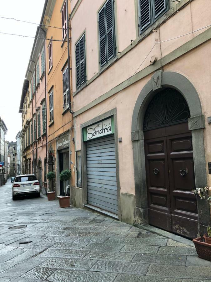 Casa Cavour Hotel Pontremoli Exterior photo